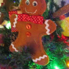 Felt gingerbread men for your traditional style Christmas tree.