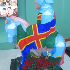 http://www.knightstrail.com/the-knights/lincolnshire-spirit-loving-embrace/